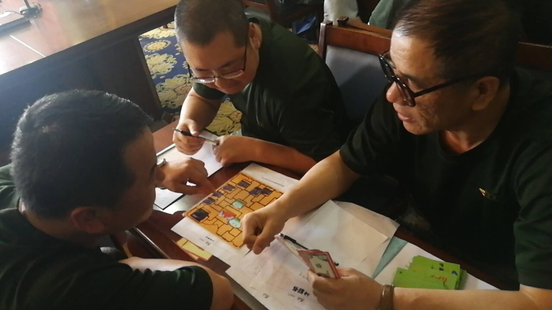 沙盤(pán)模擬藍海創(chuàng )力學(xué)院 沙盤(pán)模擬藍海創(chuàng )力學(xué)院